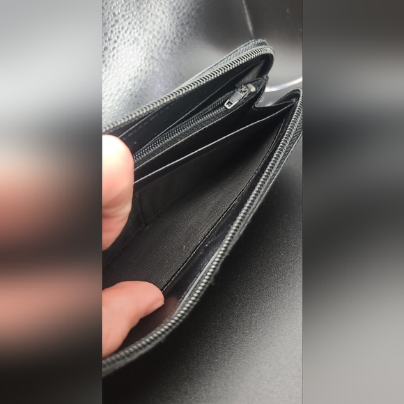 Prada wallet - Picture 10 of 15